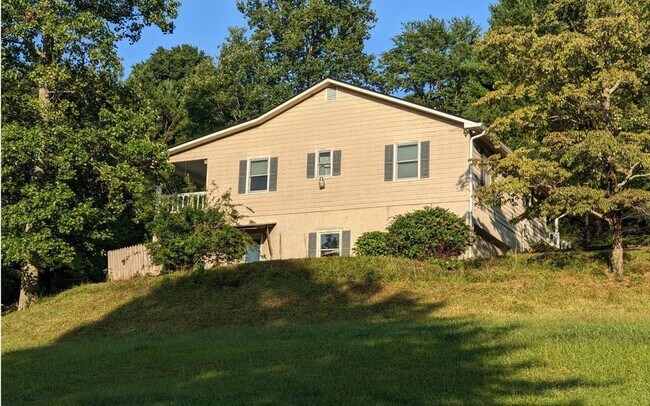 Building Photo - 1453 Berrong Rd