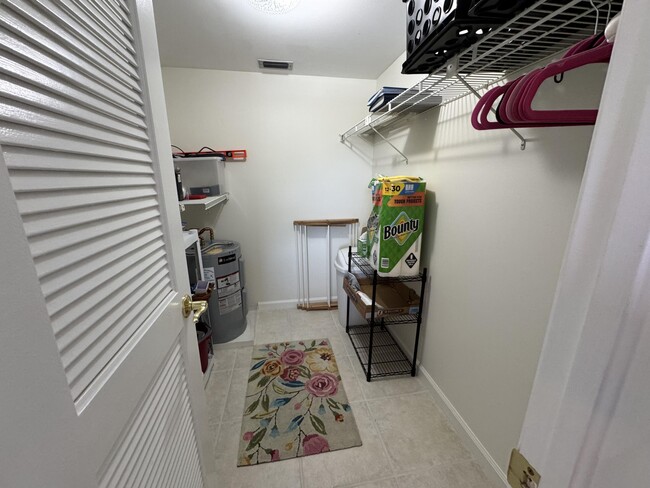 Building Photo - 300 N Hwy A1A