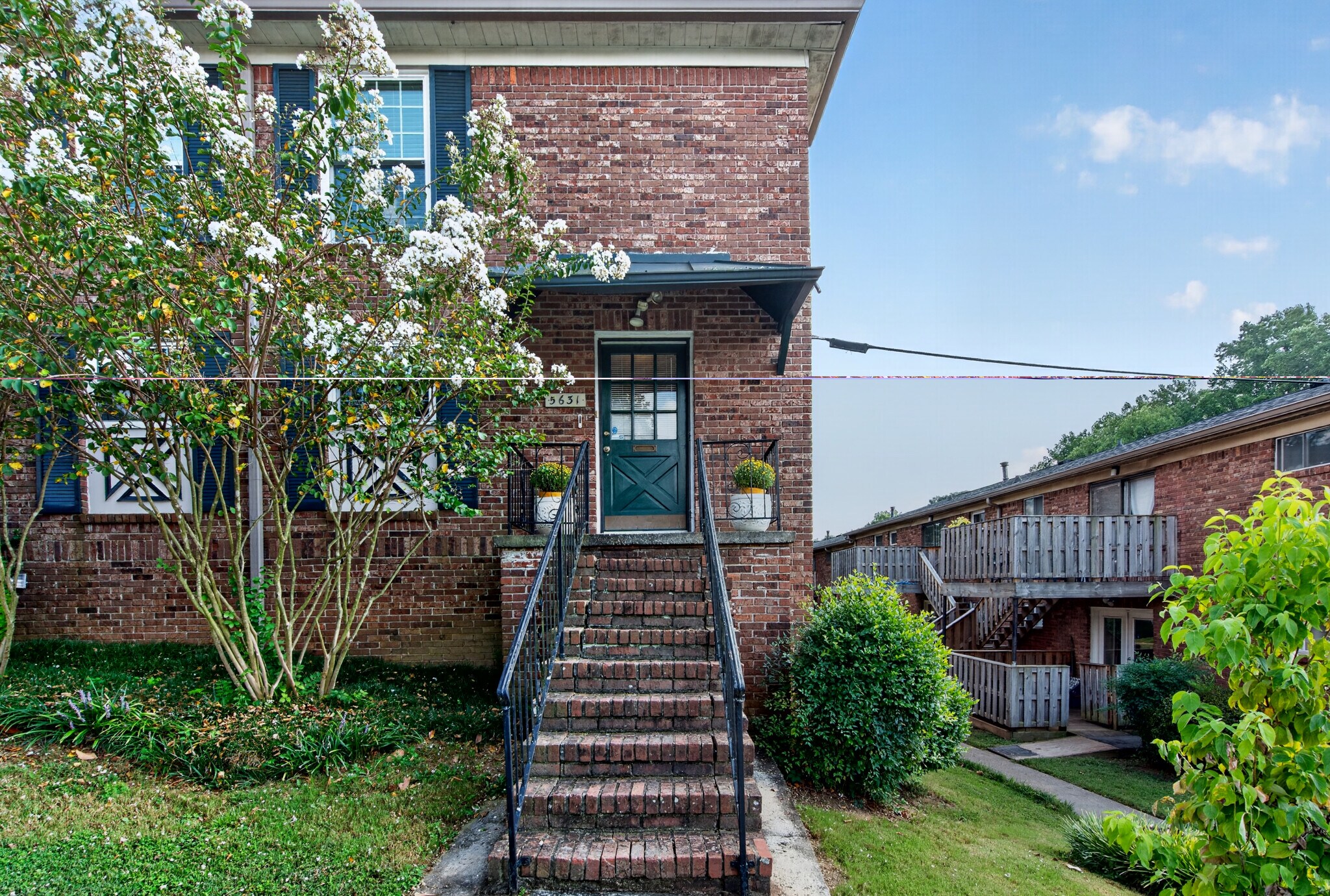 Building Photo - 5631 Kingsport Dr