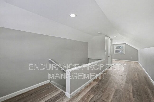 Building Photo - 326 Ernst Ave