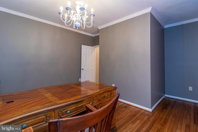 Building Photo - 7300 Scarlet Oak Ct