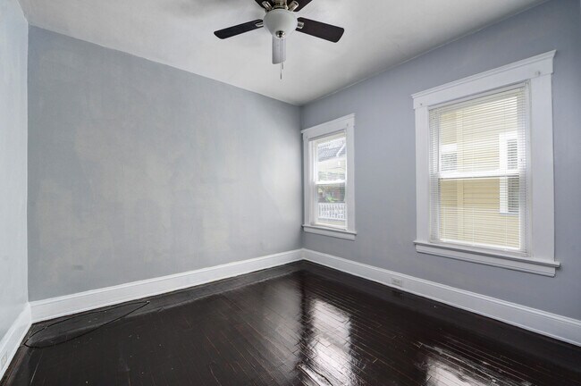 Building Photo - 1292 Fry Ave