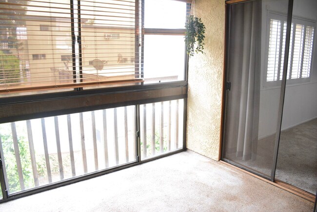 Building Photo - 2101 E 21ST St