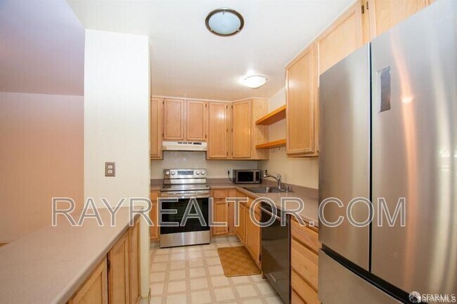 Building Photo - 2225 23rd St