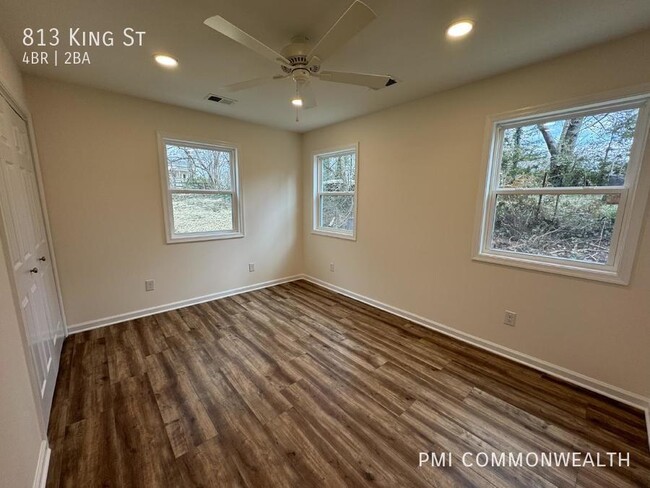 Building Photo - 4 Bed / 2 Bath Single Family (Available 6/...