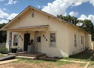 Building Photo - 312-314 9th St.