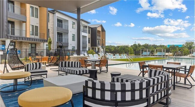 Building Photo - 12601 McCallen Pass