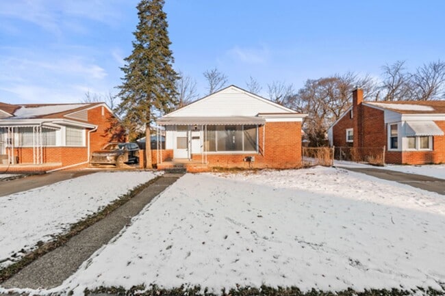 Building Photo - 28232 Edward St