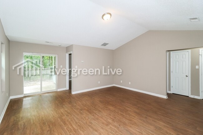 Building Photo - 4855 Royal Run Dr