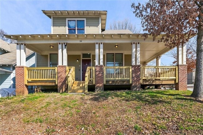 Primary Photo - 94 Lucy St SE