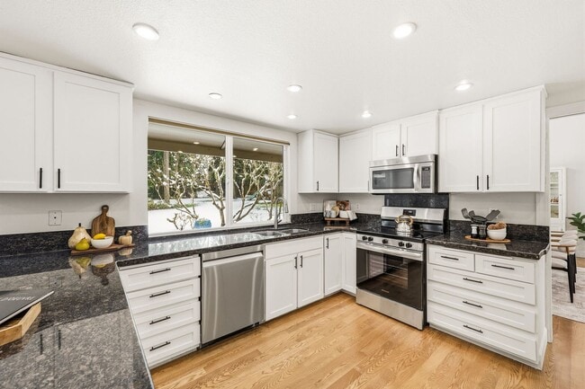 Building Photo - Luxury Acreage Estate in Hollywood Hill | Woodinville Retreat with Modern Upgrades