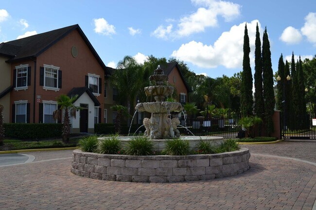 Building Photo - Spectacular 1BR/1BA Condo in the heart of ...