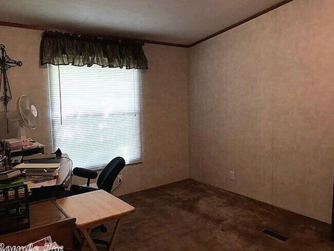 Building Photo - 3 Bedroom Single Family Home in Haskell.