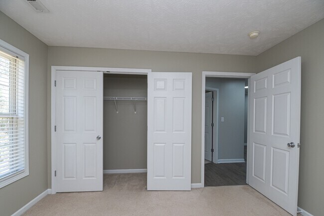 Building Photo - 3401 Connection Dr