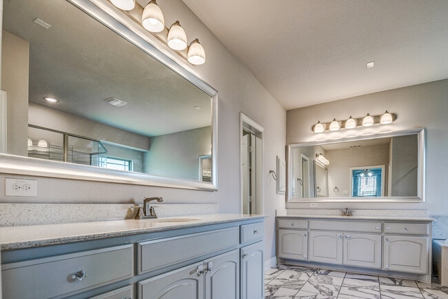 Building Photo - 14015 Steadman Dr