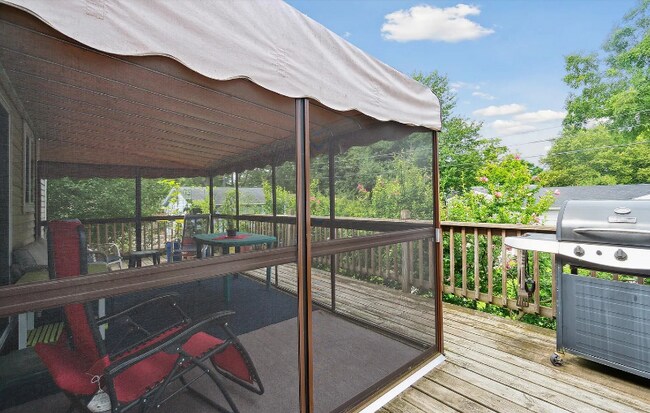 Building Photo - 4900 Woodlyn Dr