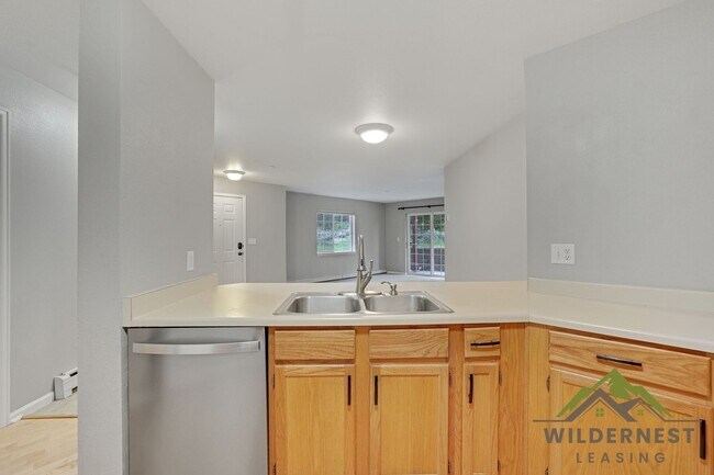 Building Photo - Serene 2BD/2BA  Swan's Nest Townhome with ...
