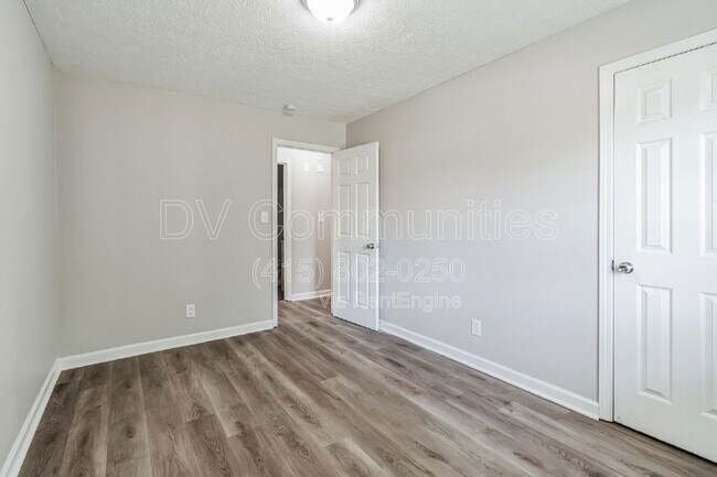 Building Photo - 4780 Bell Cir SE