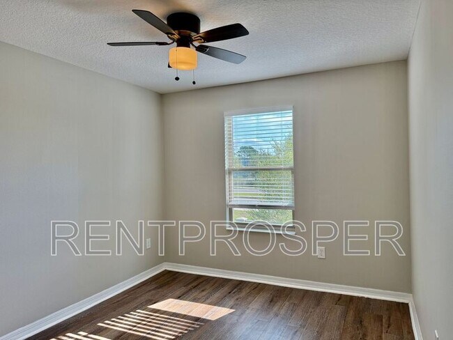 Building Photo - 1175 Flowing Tide Dr