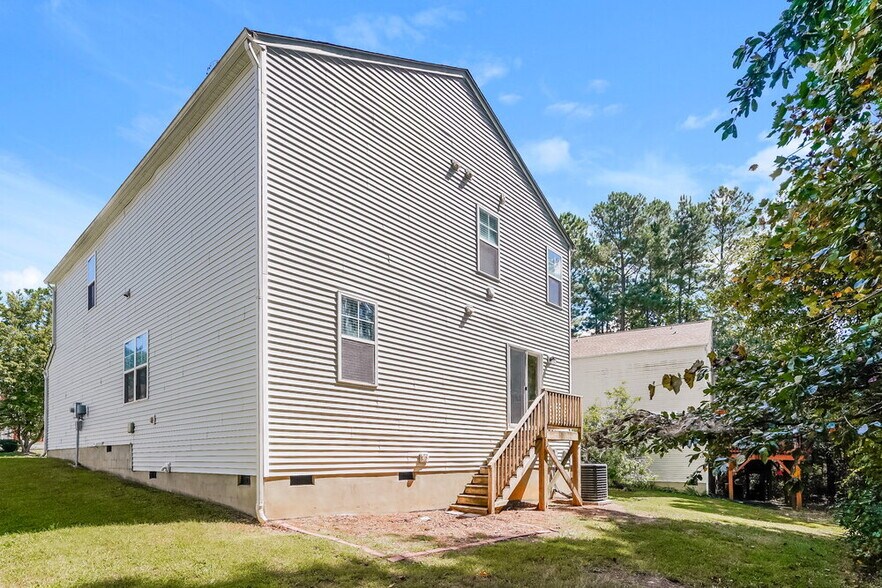 Building Photo - 2256 Ballston Pl
