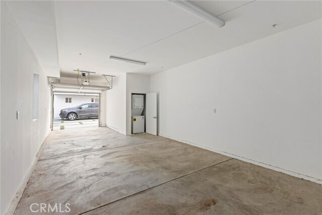 Building Photo - 10918 1/2 Hesby St