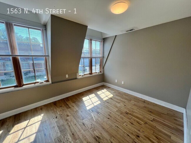 Building Photo - 1563 N 4th St