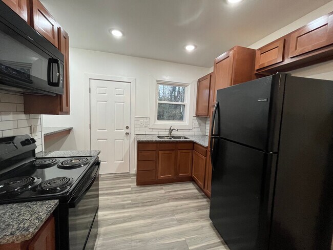 Building Photo - 3329 Bevis Ave