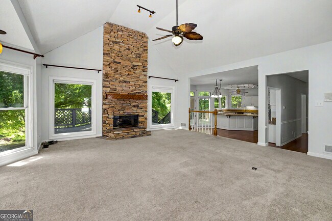 Building Photo - 1018 Pleasance Grove