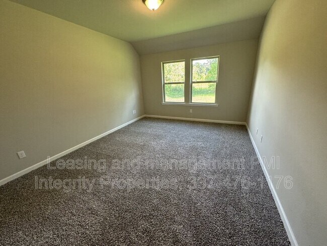Building Photo - 119 Hl Vw Dr