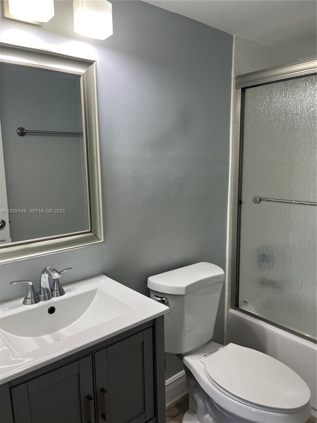 Building Photo - 8650 SW 67th Ave