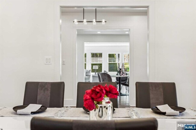 Building Photo - 648 East St