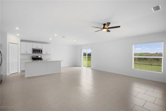 Building Photo - 4087 lattuna Ln