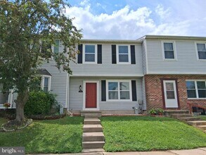 Building Photo - 810 W Spring Meadow Ct