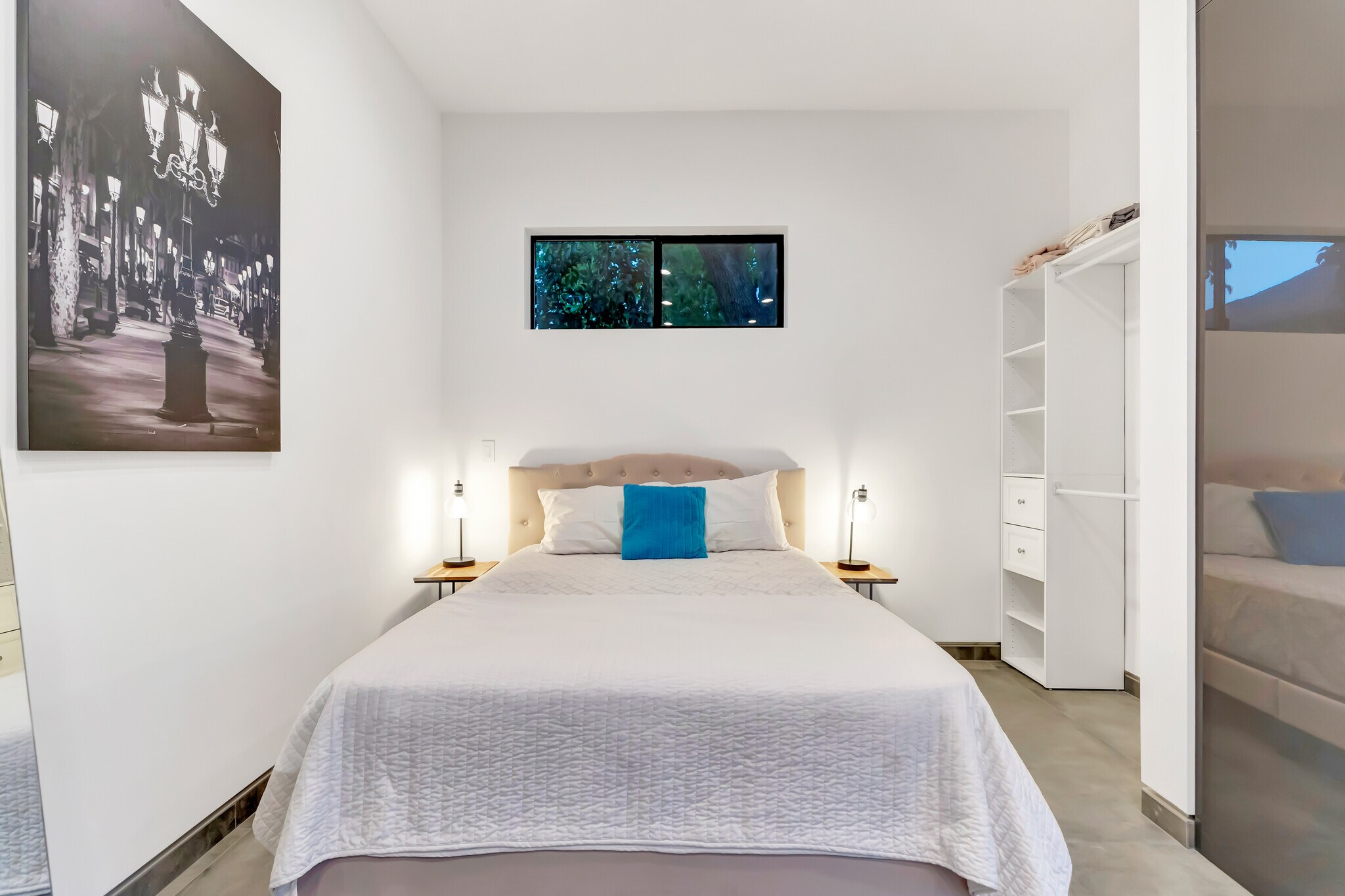 Building Photo - 5817 Ranchito Ave