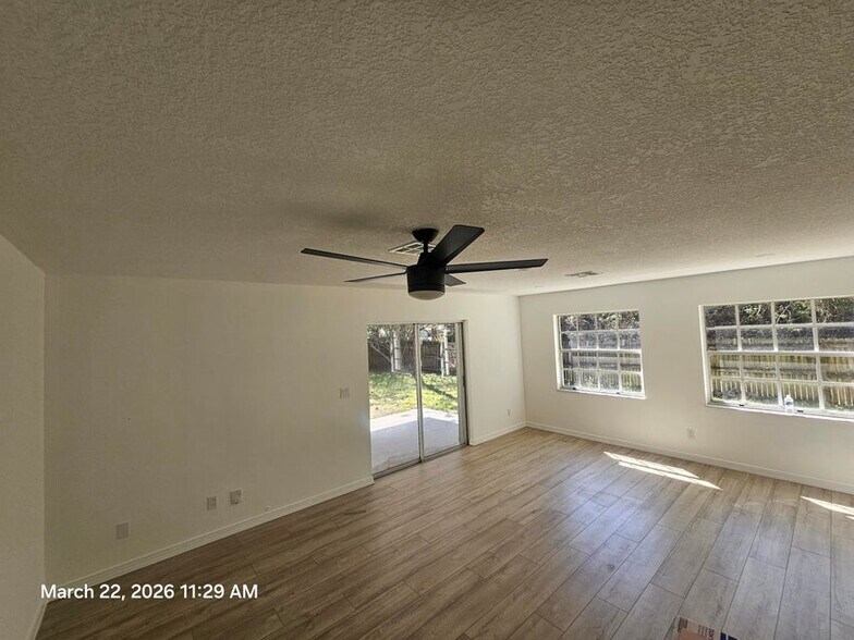 Building Photo - 1406 36th Ave