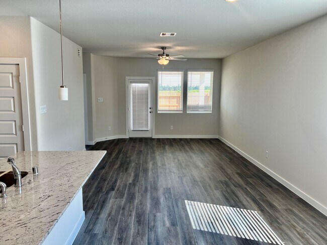 Building Photo - 15431 Dapple Blf Ln