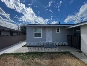 Building Photo - 14101 1/2 ANDERSON PL