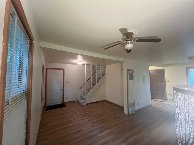 Building Photo - Click the “Apply Now” button or email wapmrentals@gmail.com for a prompt response.