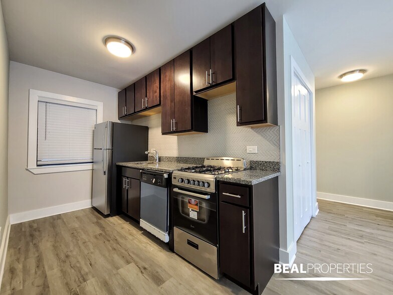 Building Photo - 1435 N Dearborn St