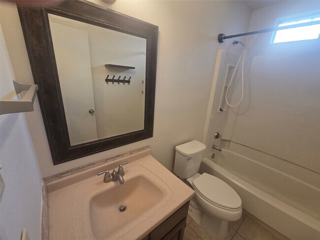 Building Photo - 3218 Glade Springs Dr