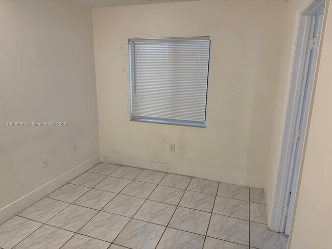 Building Photo - 8650 SW 133rd Avenue Rd