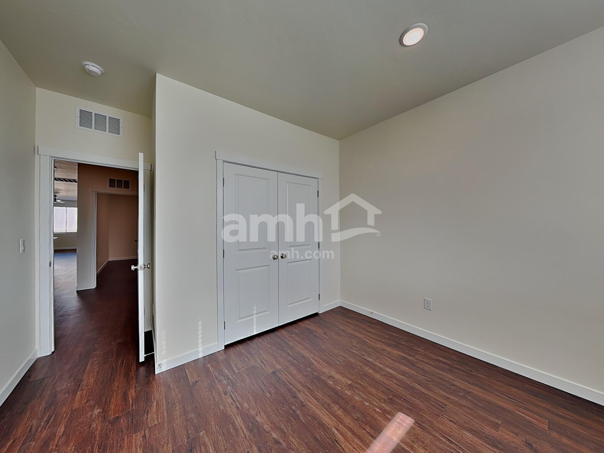 Building Photo - 9502 W Bowie Ct