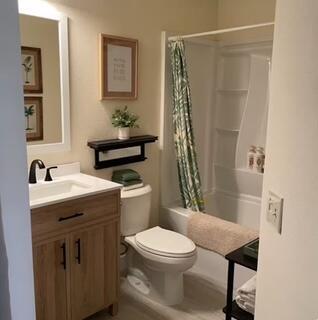 Building Photo - 40880 Whirling Wind Dr