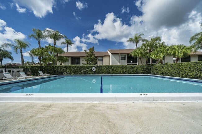 Building Photo - 22017 Palms Way