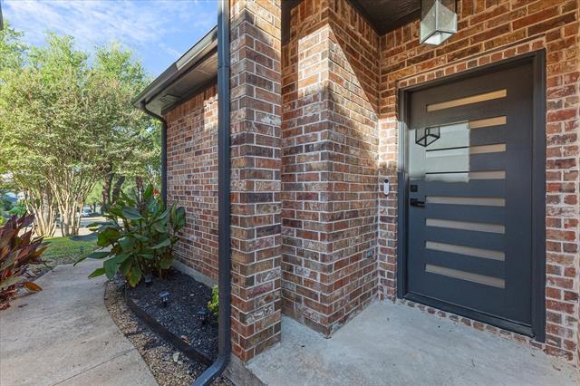 Building Photo - 3103 Bourbon St Cir