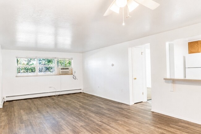 Building Photo - 1375 Everett Ct