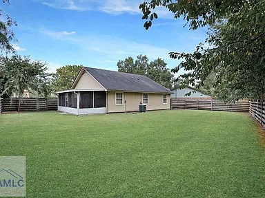 Building Photo - 669 Windhaven Dr