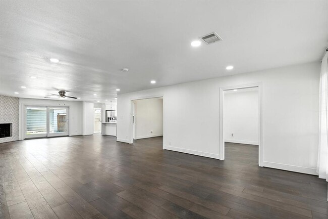 Building Photo - 9226 Kapri Ln
