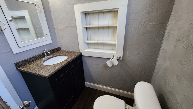 Building Photo - swingmiss