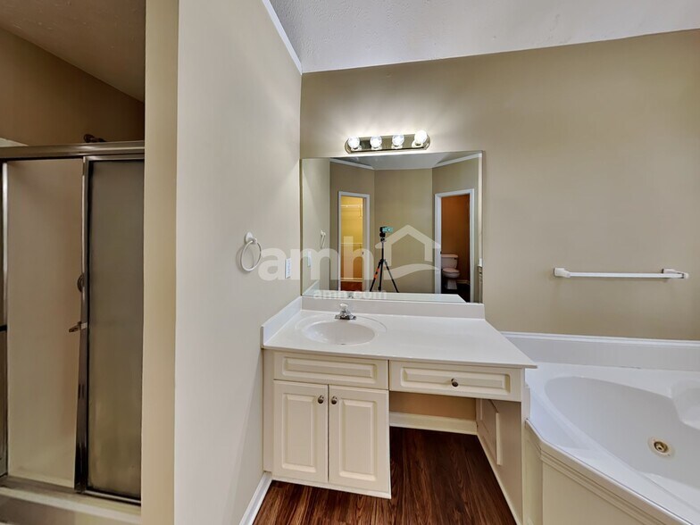 Building Photo - 4961 Heritage Crossing Dr SW
